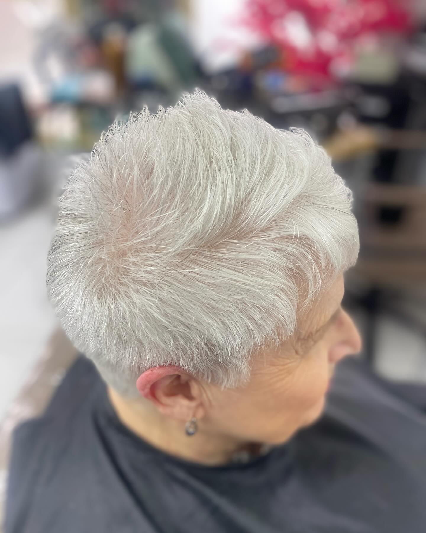 Ladies haircut and styling - Modern hair cut and style